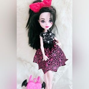 MONSTER HIGH - G1 DRACULINA Doll